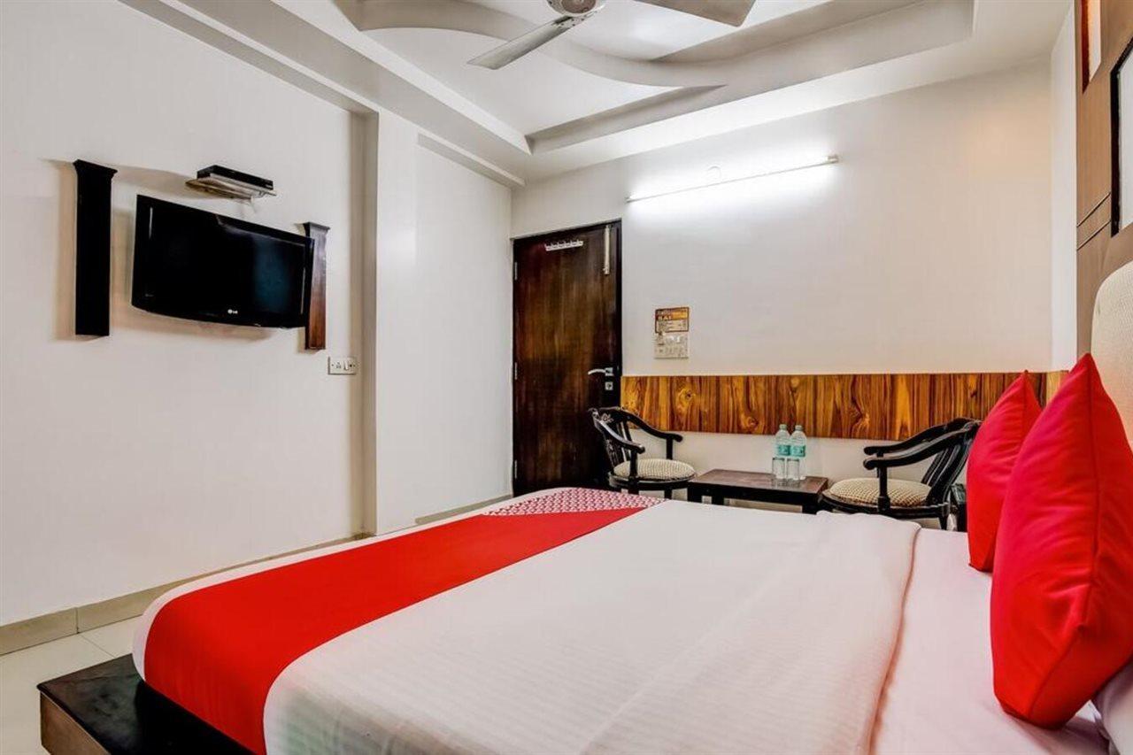 OYO 7781 Hotel Sai International Neu-Delhi Exterior foto