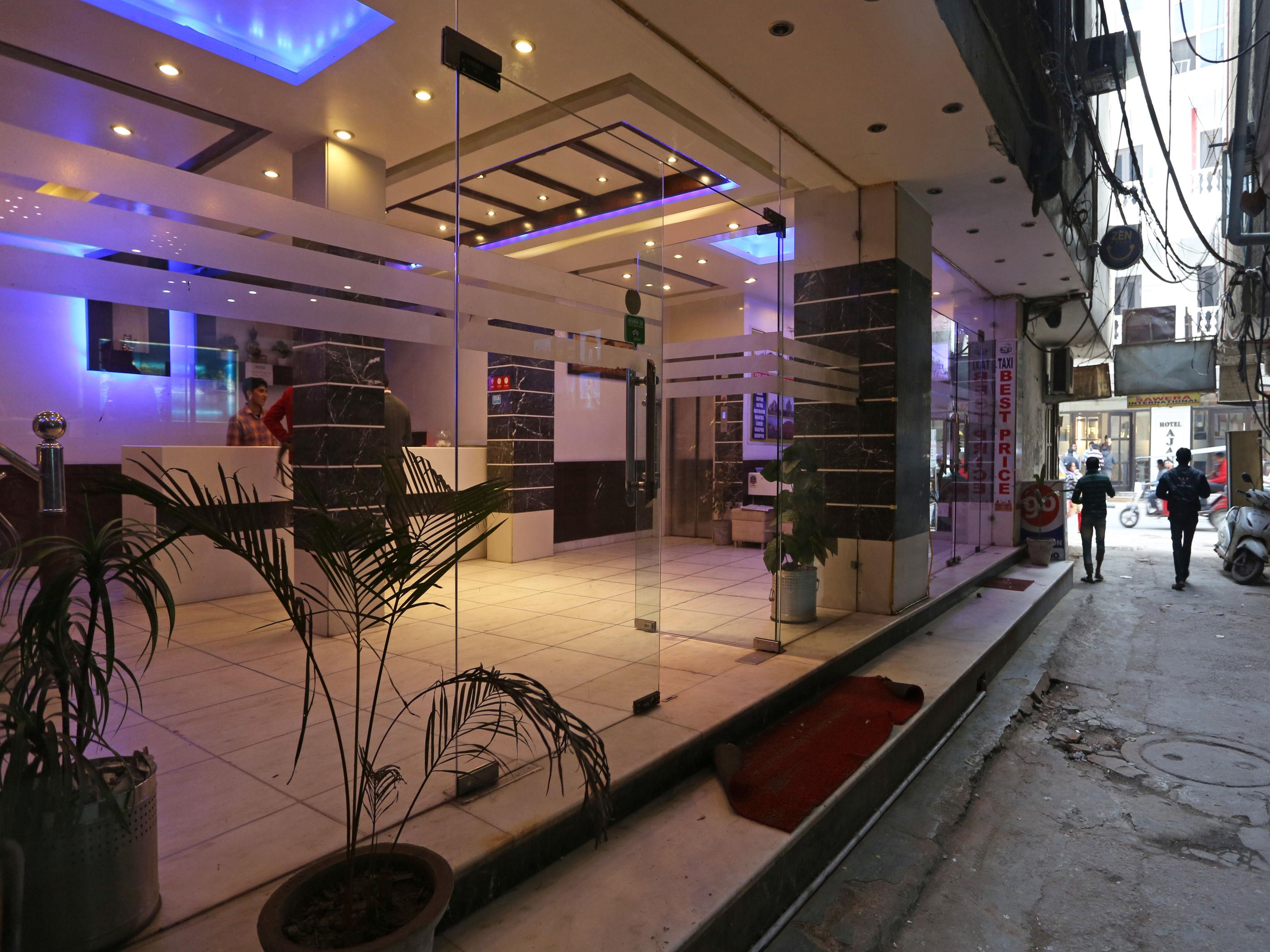 OYO 7781 Hotel Sai International Neu-Delhi Exterior foto
